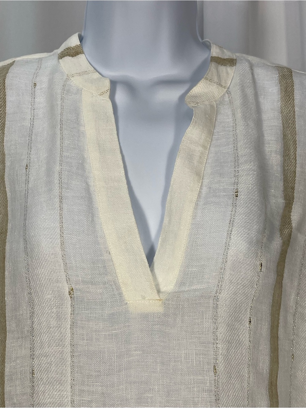 Etcetera Cream w/Gold Accents V neck Tunic. 97% Linen Blend. Flowy sophisticated - Picture 3 of 8